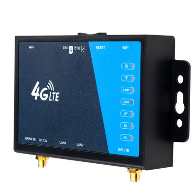 300mbps 4G LTE Industrial Router , 32 Users 4G Router With Lan Port